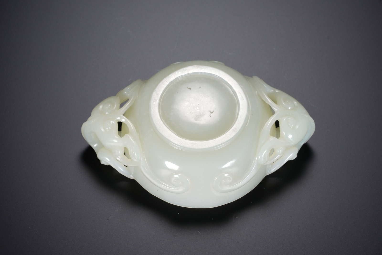 A CHINESE WHITE JADE CUP WITH TWIN CHILONG HANDLES - 10