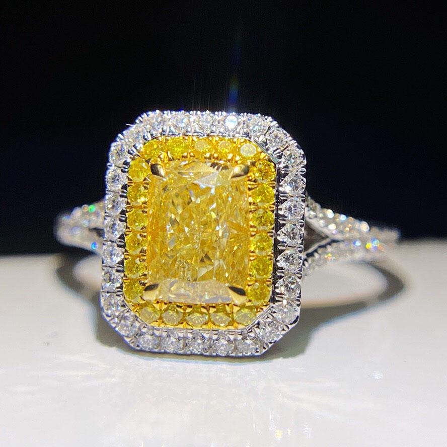 14K White Gold 1.395 CTW Yellow Diamond Ring: Ref:2022710721 Gold Content:14K White Gold For people:Women Ring Size:7.25US Main Stone:Diamond Number of stones:1 Shape:Cushion Carat Total Wt:1.015ct Clarity Grade:VS2 Color:Yellow Cut Grade:G