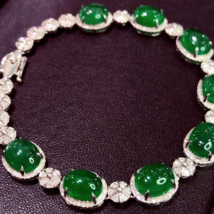 14K White Gold 20.3 CTW Emerald & Diamond Bracelet (1 of 9)