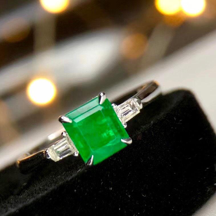 14K White Gold 1.24 CTW Emerald & Diamond Ring (1 of 4)