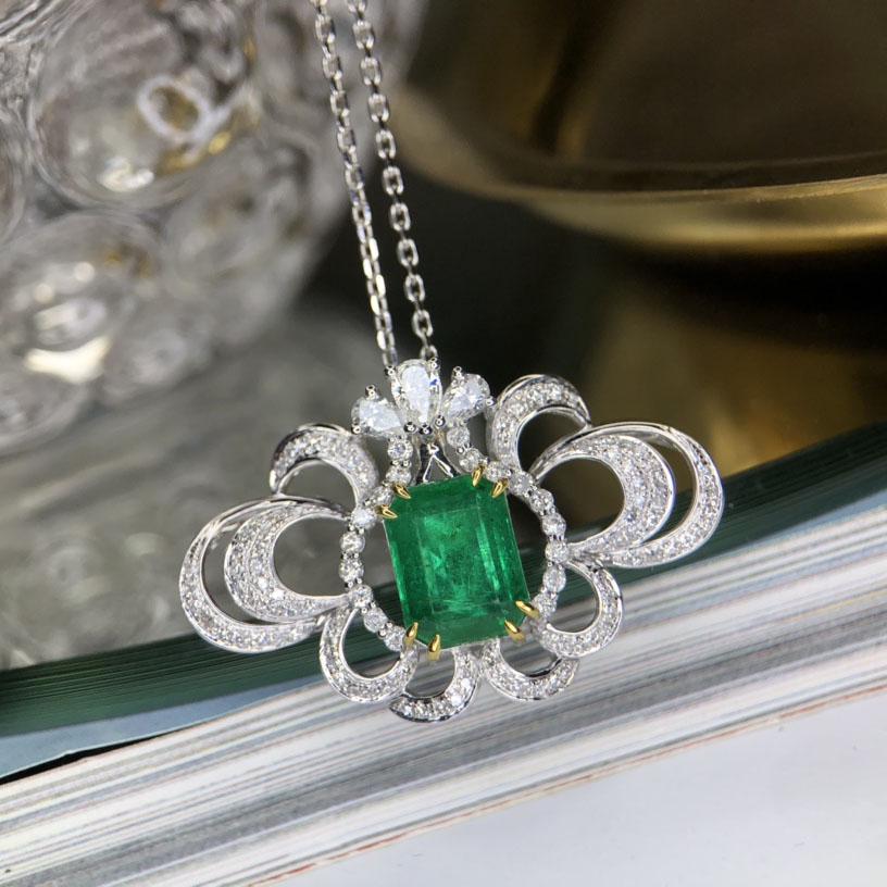 14K White Gold 2.262 CTW Vivid Green Emerald & Diamond Pendant (1 of 7)