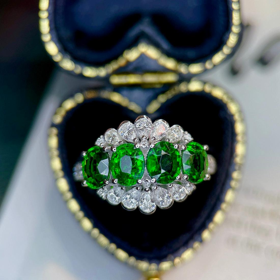 14K White Gold 3.32 CTW Tsavorite & Diamond Ring (1 of 8)