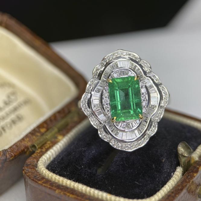 14K White Gold 2.77 CTW Vivid Green Emerald & Diamond Ring (1 of 10)