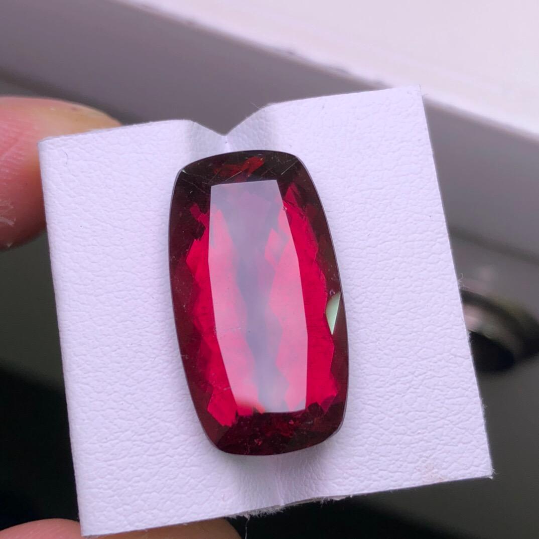 15.83 CT  Natural Red Tourmaline Loose stone (1 of 5)