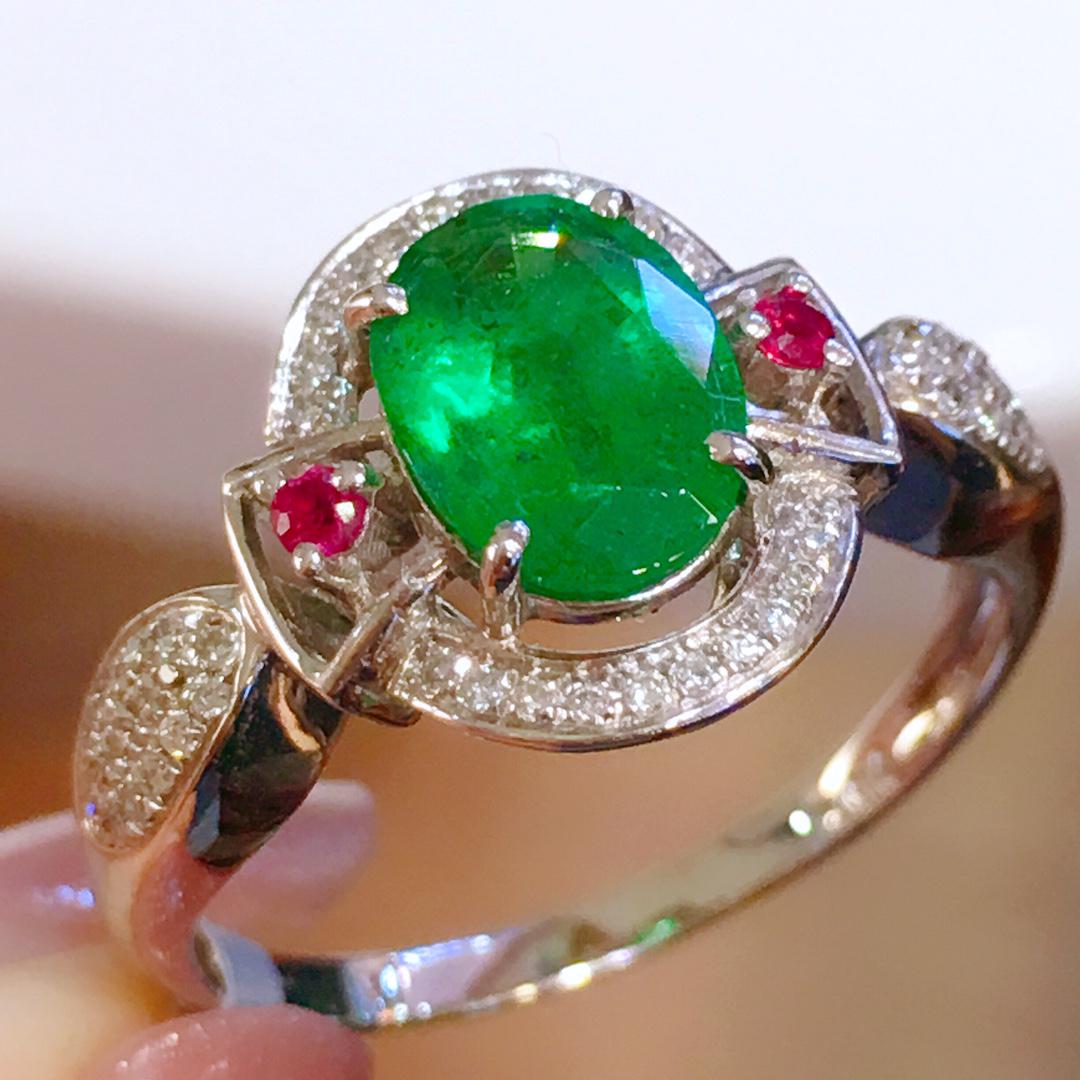 14K White Gold 1.3 CT Emerald & Diamond Ring (1 of 5)