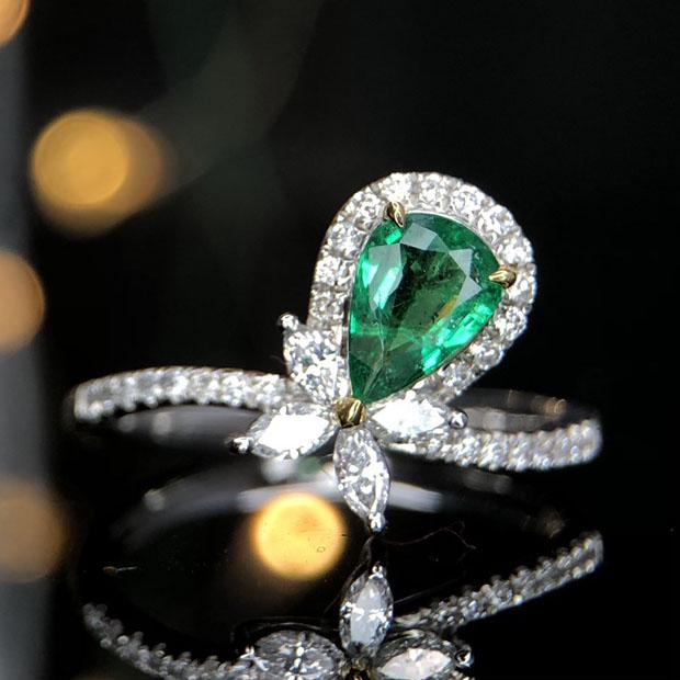 14K White Gold 1.145 CTW Emerald & Diamond Ring (1 of 6)