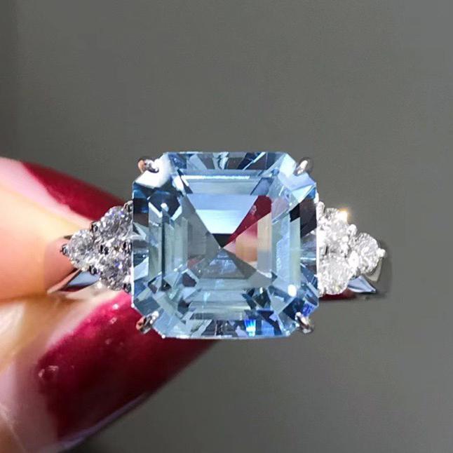 14K GOLD 3.27 CTW VIVID BLUE NATURAL AQUAMARINE & DIAMOND RING (1 of 5)