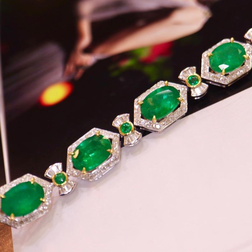 14K GOLD 10.61 CTW VIVID GREEN NATURAL EMERALD & DIAMOND BRACELET (1 of 10)