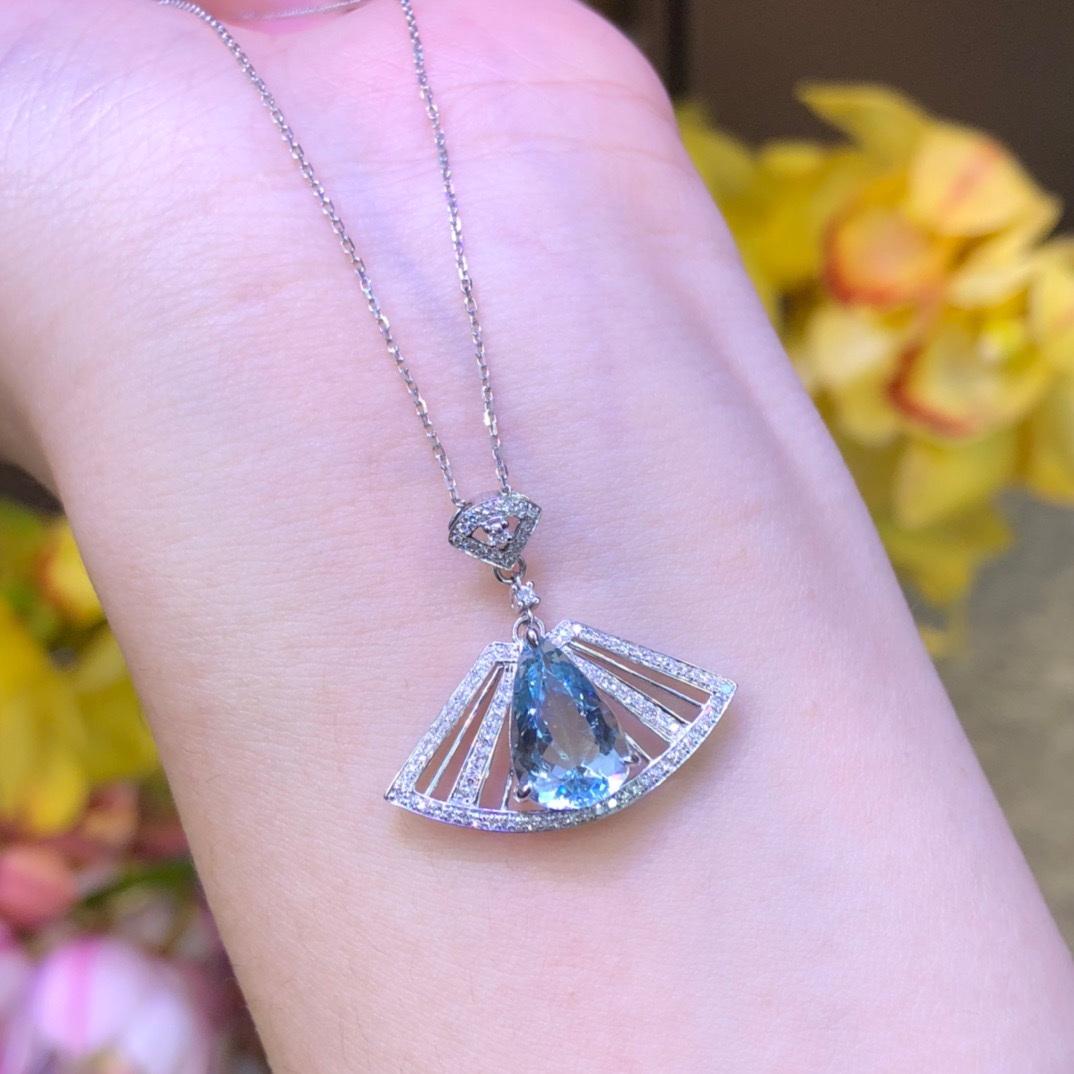 14K GOLD 2.12 CT VIVID BLUE NATURAL AQUAMARINE & DIAMOND NECKLACE (1 of 7)