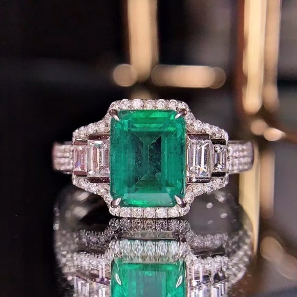 14K GOLD 1.7 CT VIVID GREEN NATURAL EMERALD & DIAMOND RING (1 of 8)