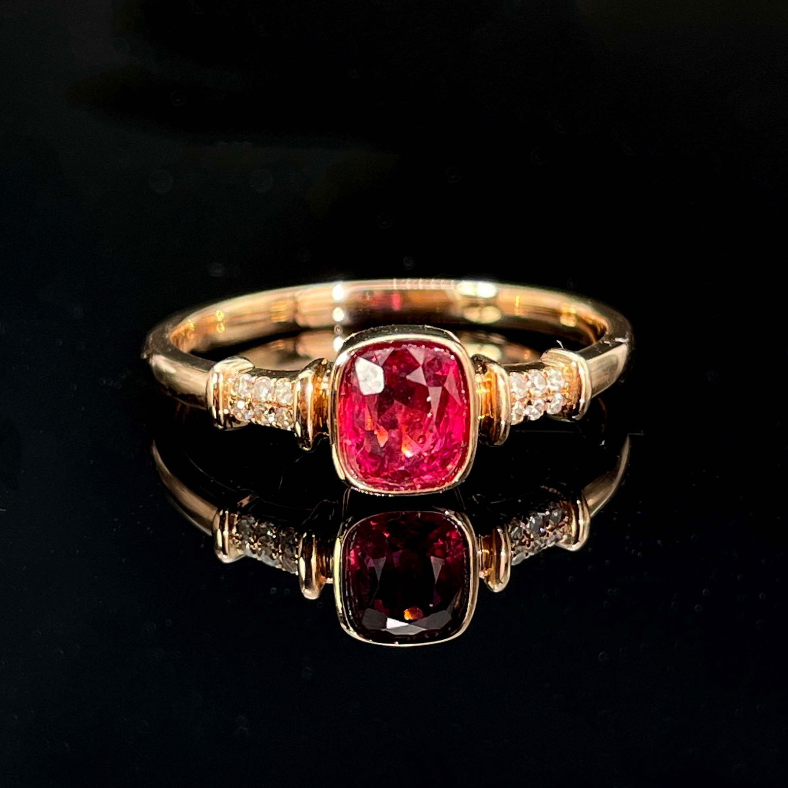 14K GOLD 0.75 CT VIVID RED NATURAL SPINEL & DIAMOND RING (1 of 6)