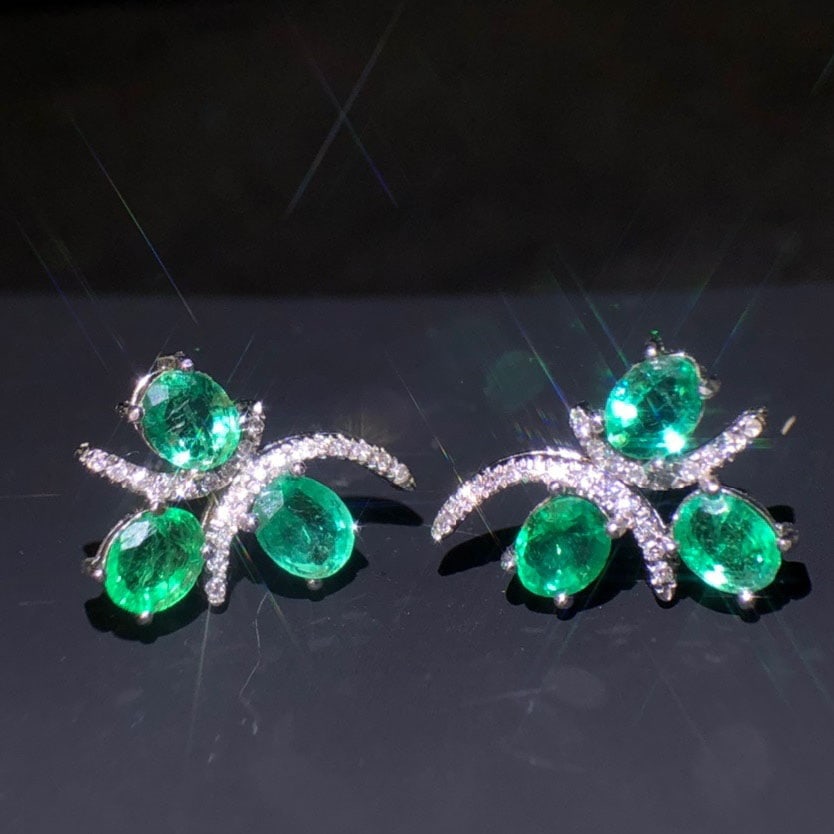 14K GOLD 1.4 CT VIVID GREEN NATURAL EMERALD & DIAMOND EARRINGS (1 of 6)