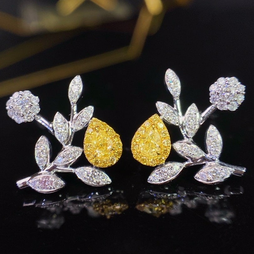 14K GOLD 0.66 CTW NATURAL YELLOW DIAMOND & DIAMOND EARRINGS (1 of 5)
