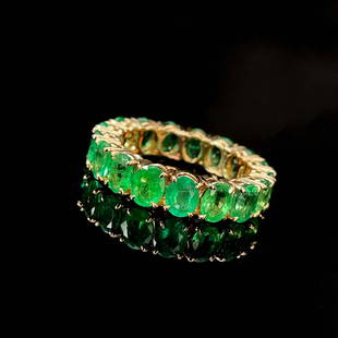 14K GOLD 4.59 CT VIVID GREEN NATURAL EMERALD RING: Ref:230711018Gold Content:14K GoldRing Size:7.25USMain Gemstone:EmeraldShape:OvalCarat Weight:4.59ct Color:Vivid GreenTreatment:NaturalCut Grade:G