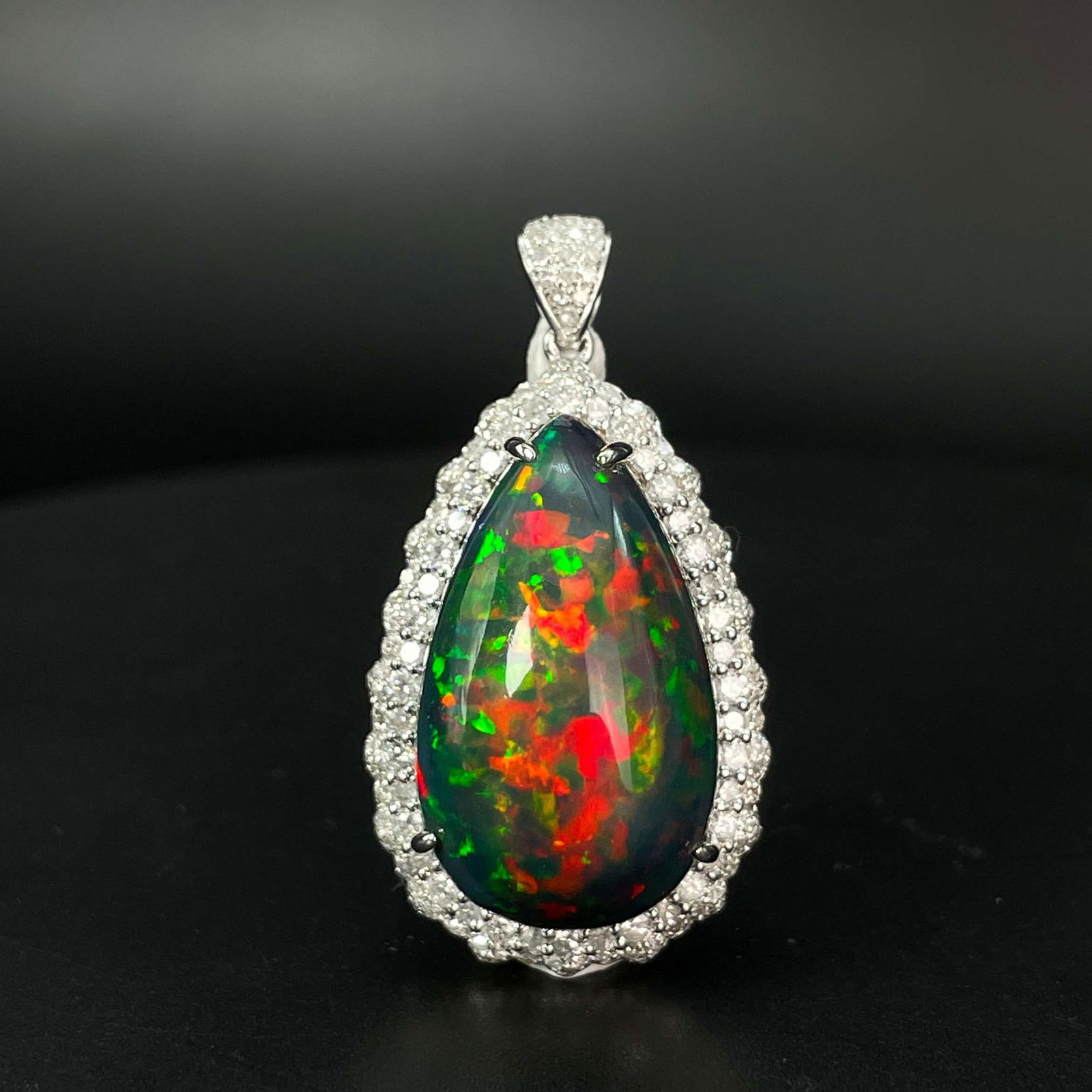 14K GOLD 14.9 CTW NATURAL OPAL & DIAMOND PENDANT (1 of 4)