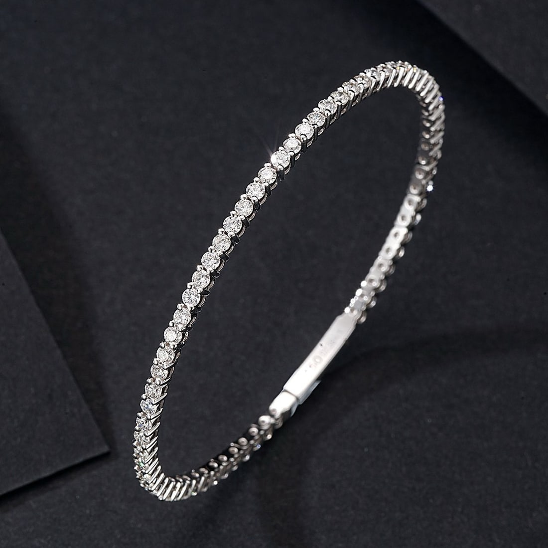 14K GOLD 1.97 CT NATURAL H DIAMOND BANGLE (1 of 5)