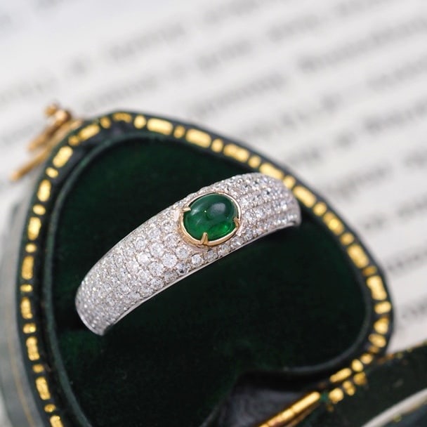 14K GOLD 1.0 CTW VIVID GREEN NATURAL EMERALD & DIAMOND RING (1 of 8)