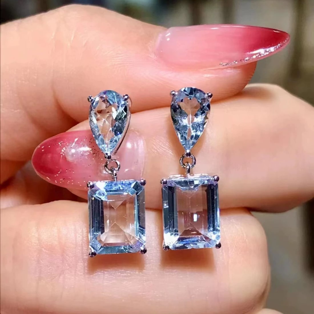 14K GOLD 4.6 CT NATURAL AQUAMARINE EARRINGS (1 of 3)