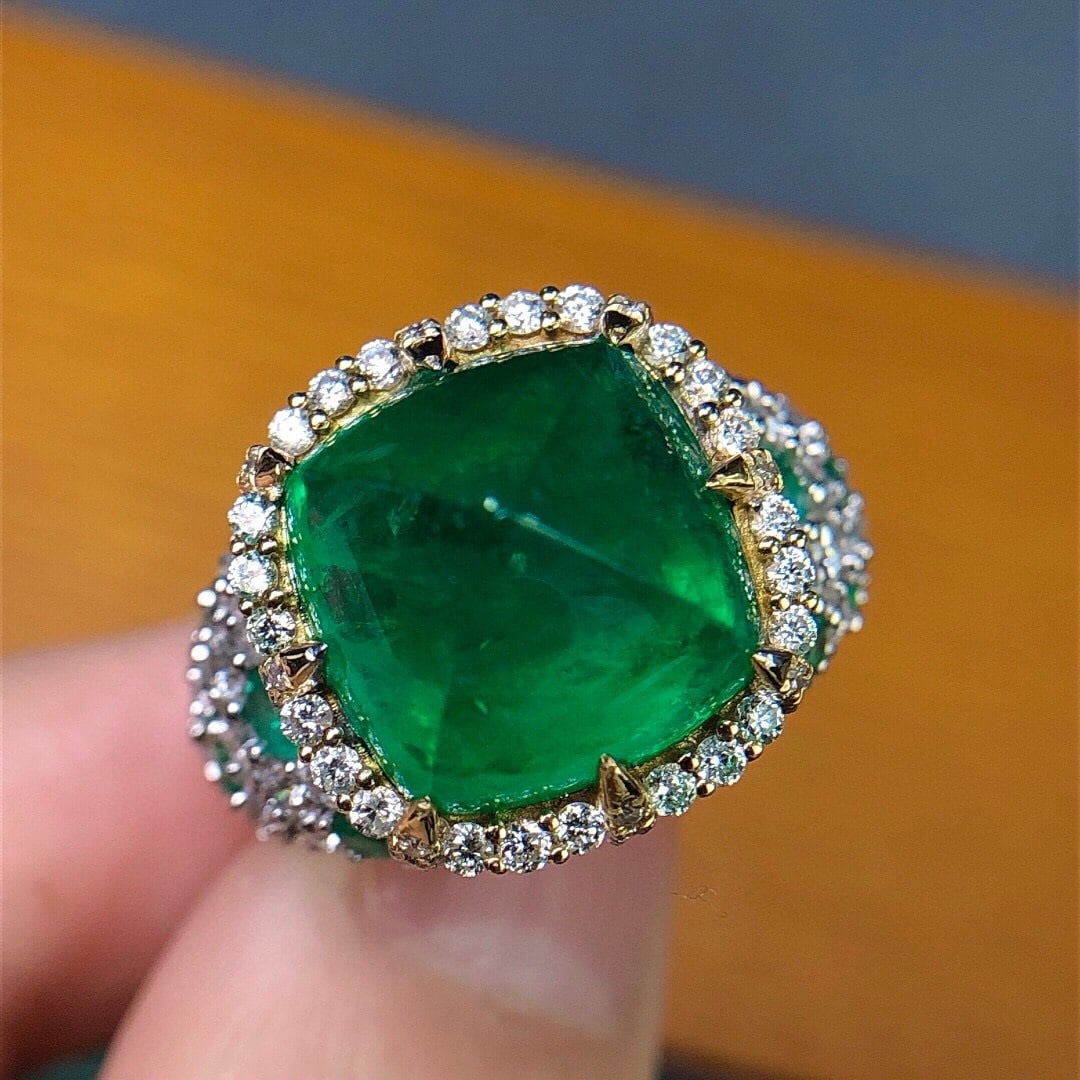 14K GOLD 10.04 CTW NATURAL EMERALD & DIAMOND RING (1 of 7)