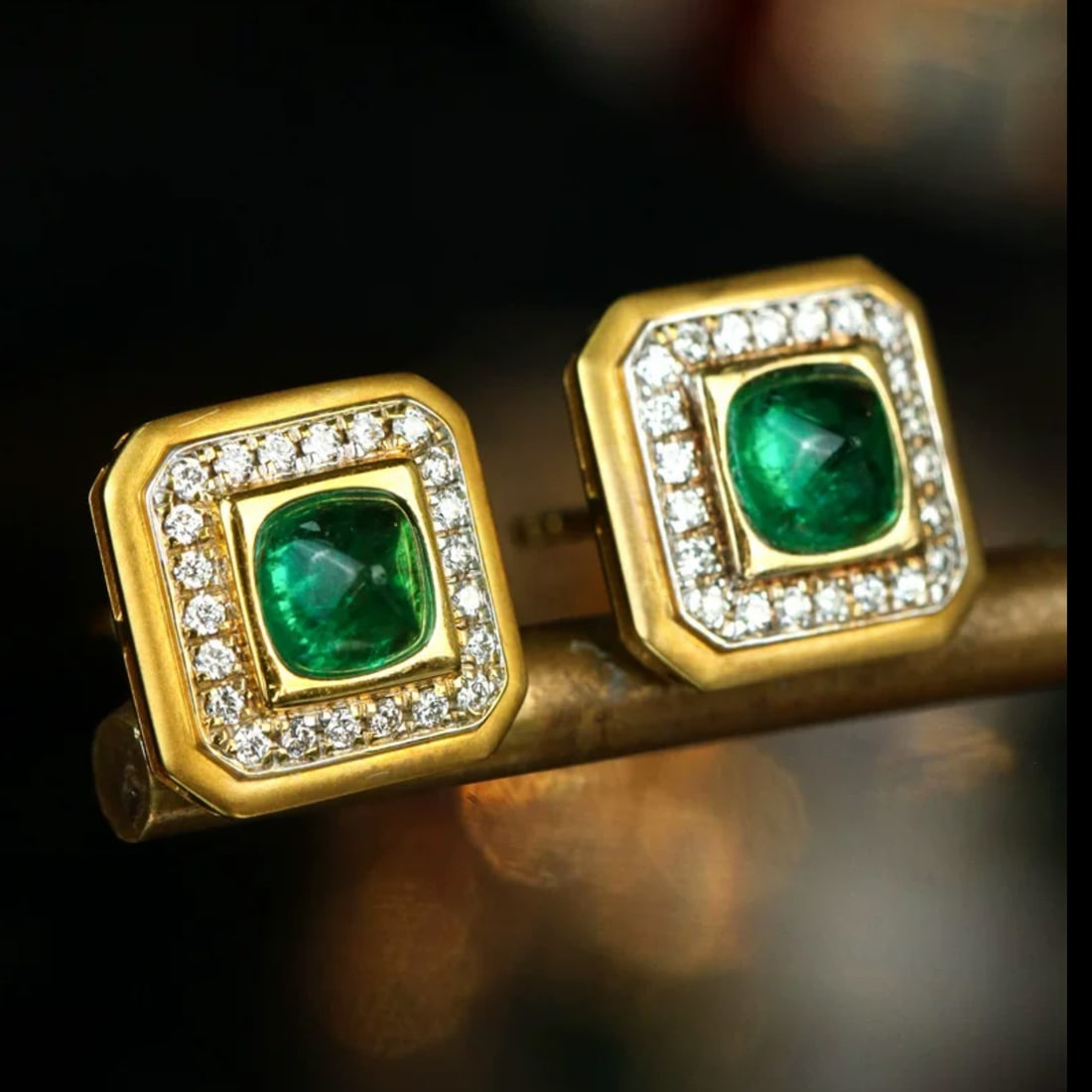 14K GOLD 1.52 CTW VIVID GREEN NATURAL EMERALD & DIAMOND EARRINGS (1 of 5)