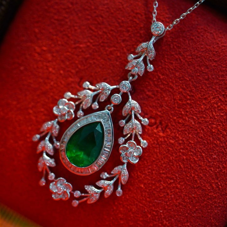 14K GOLD 2.09 CT VIVID GREEN NATURAL EMERALD & DIAMOND PENDANT (1 of 9)