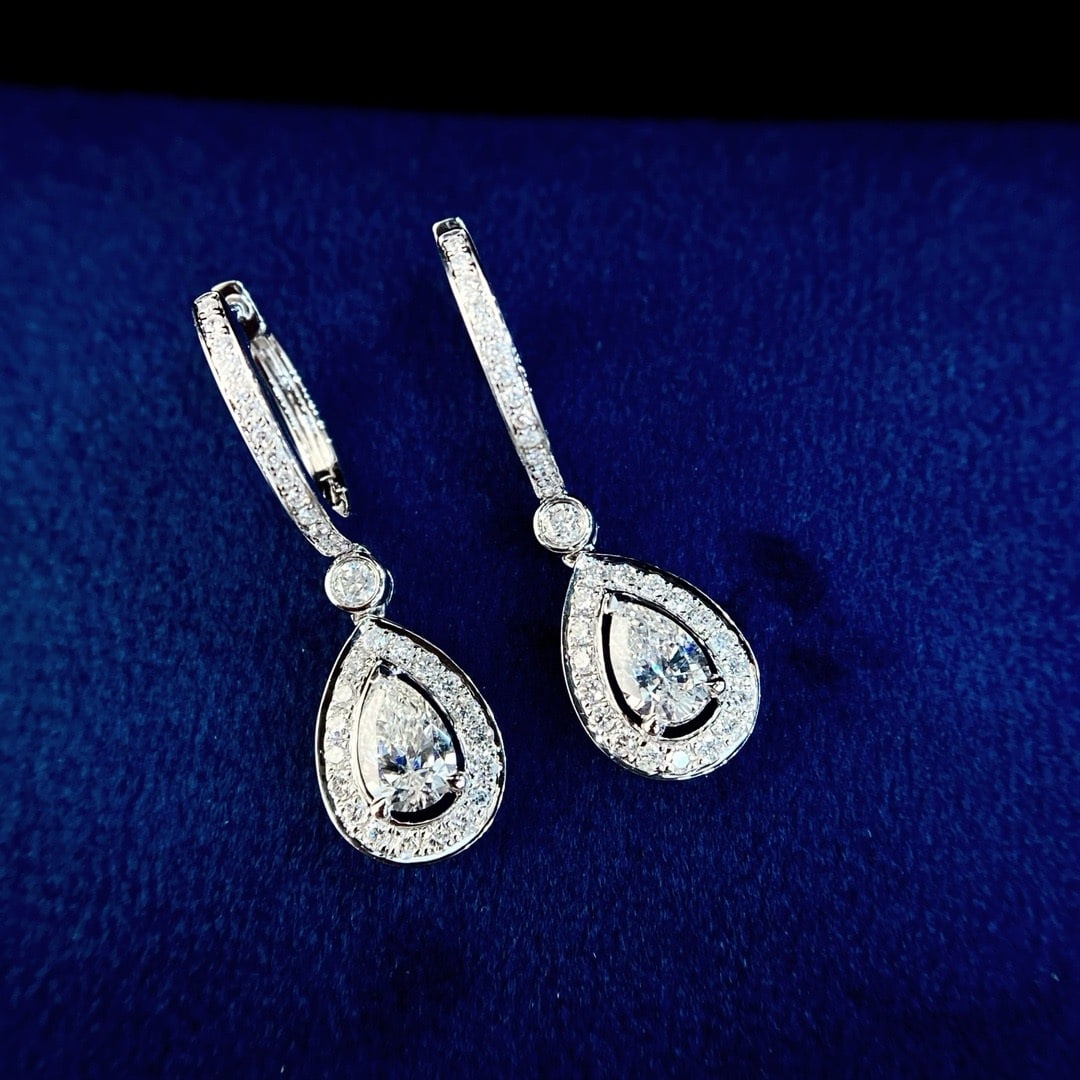 GIA CERTIFIED 14K GOLD 0.98 CTW NATURAL F-G SI2 PEAR DIAMOND EARRINGS (1 of 8)