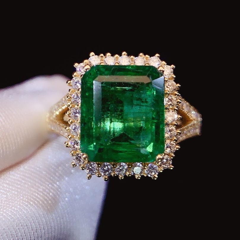 14K GOLD 5.05 CTW VIVID GREEN NATURAL EMERALD & DIAMOND & COCKTAIL RING (1 of 8)