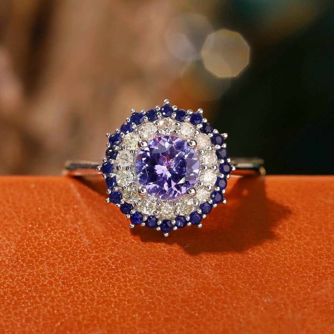 14K GOLD 1.06 CTW NATURAL TANZANITE & DIAMOND RING (1 of 8)