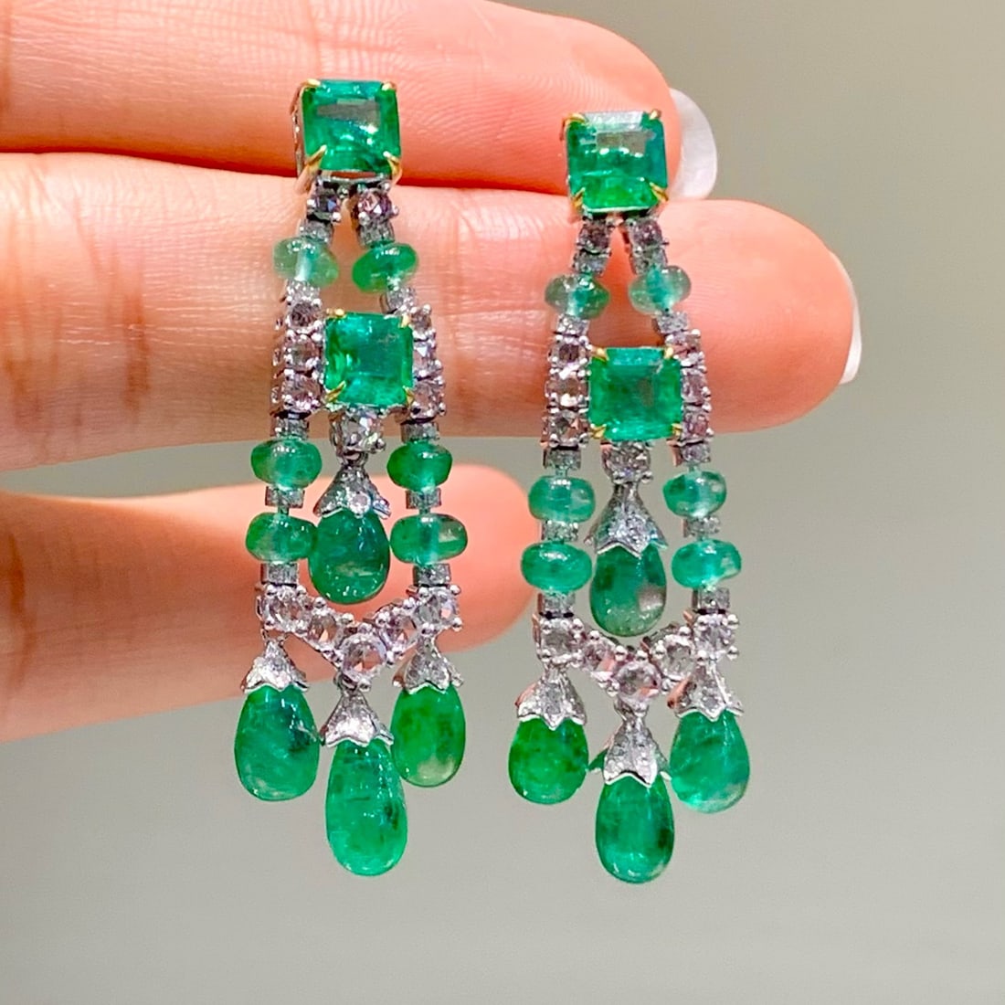 14K GOLD 13.80 CT NATURAL EMERALD & DIAMOND EARRINGS (1 of 7)