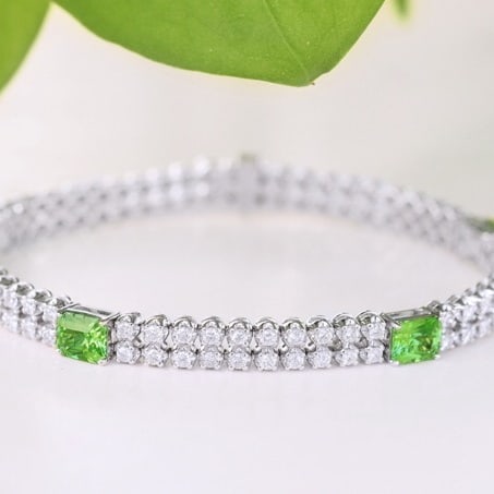 14K GOLD 5.5 CTW VIVID GREEN NATURAL TSAVORITE & DIAMOND BRACELET (1 of 11)