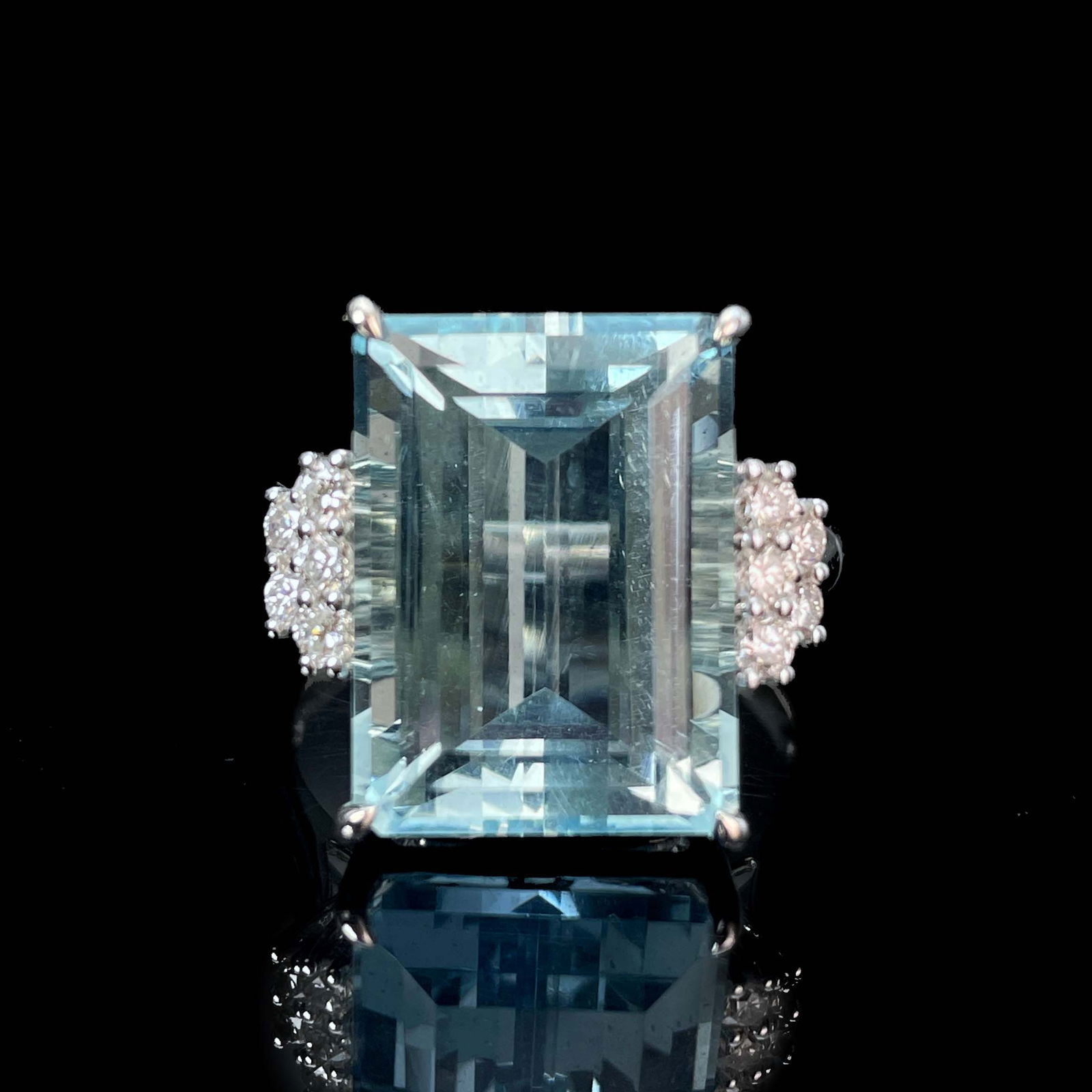 14K GOLD 10.3 CTW NATURAL AQUAMARINE & DIAMOND RING (1 of 8)