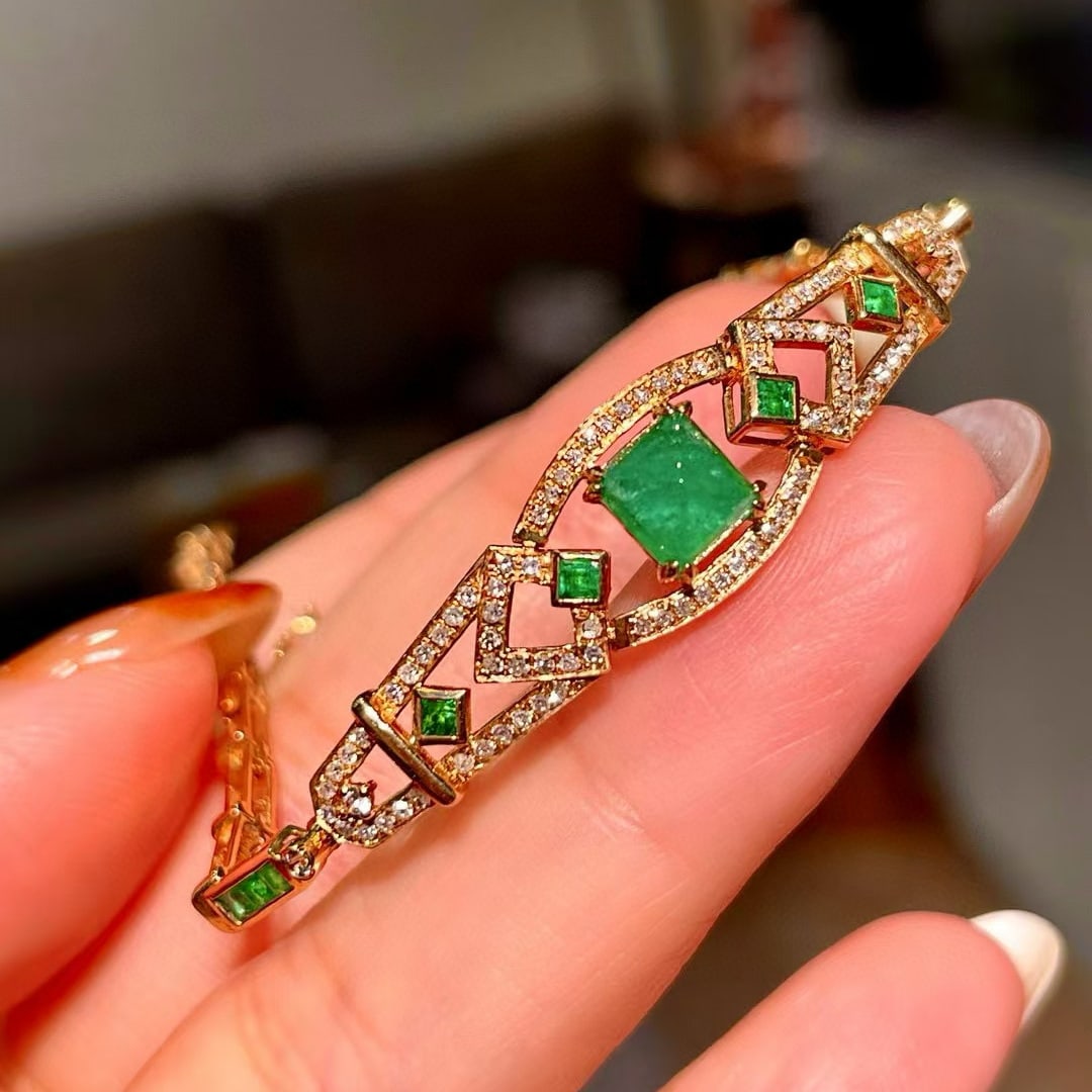 14K GOLD 2.35 CTW NATURAL EMERALD & DIAMOND BRACELET (1 of 5)