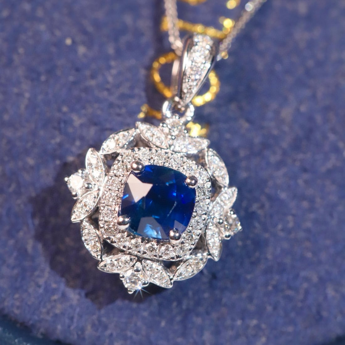 14k Gold 1.31 Ctw Natural Sapphire & Diamond Pendant(without Chain) (1 of 7)