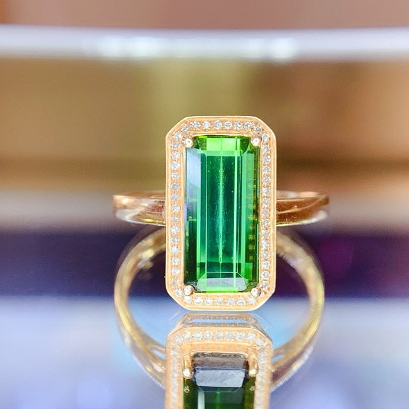 14k Gold 3.5 Ct Natural Tourmaline & Diamond Ring: Ref:230893050 / gold content:14k gold / ring size:7. 25us / main gemstone:tourmaline / shape:octagonal / carat weight:3. 5ct / color:green / treatment:natural / adjacent gemstone 2 : diamond / shape:r
