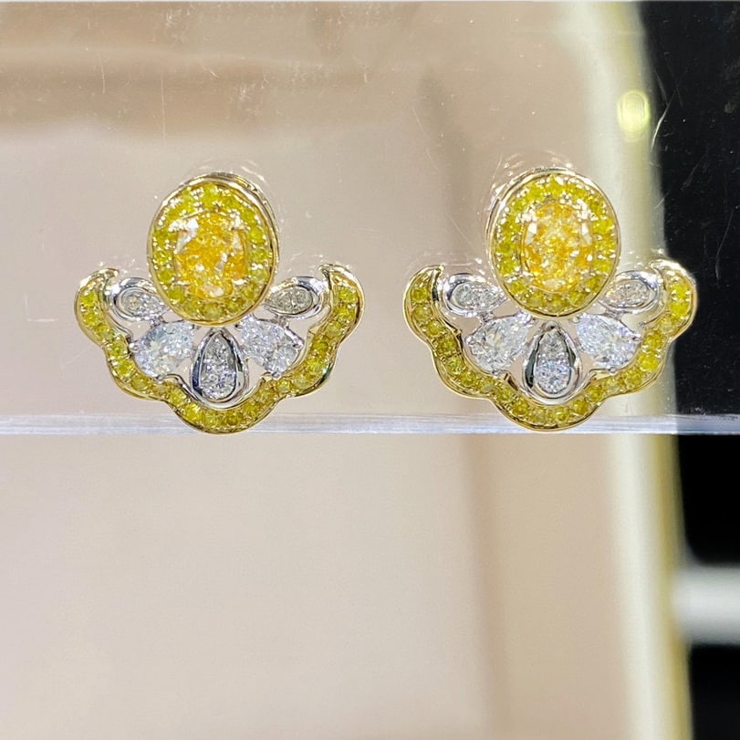 14K GOLD 0.84 CTW NATURAL YELLOW DIAMOND & DIAMOND EARRINGS (1 of 4)
