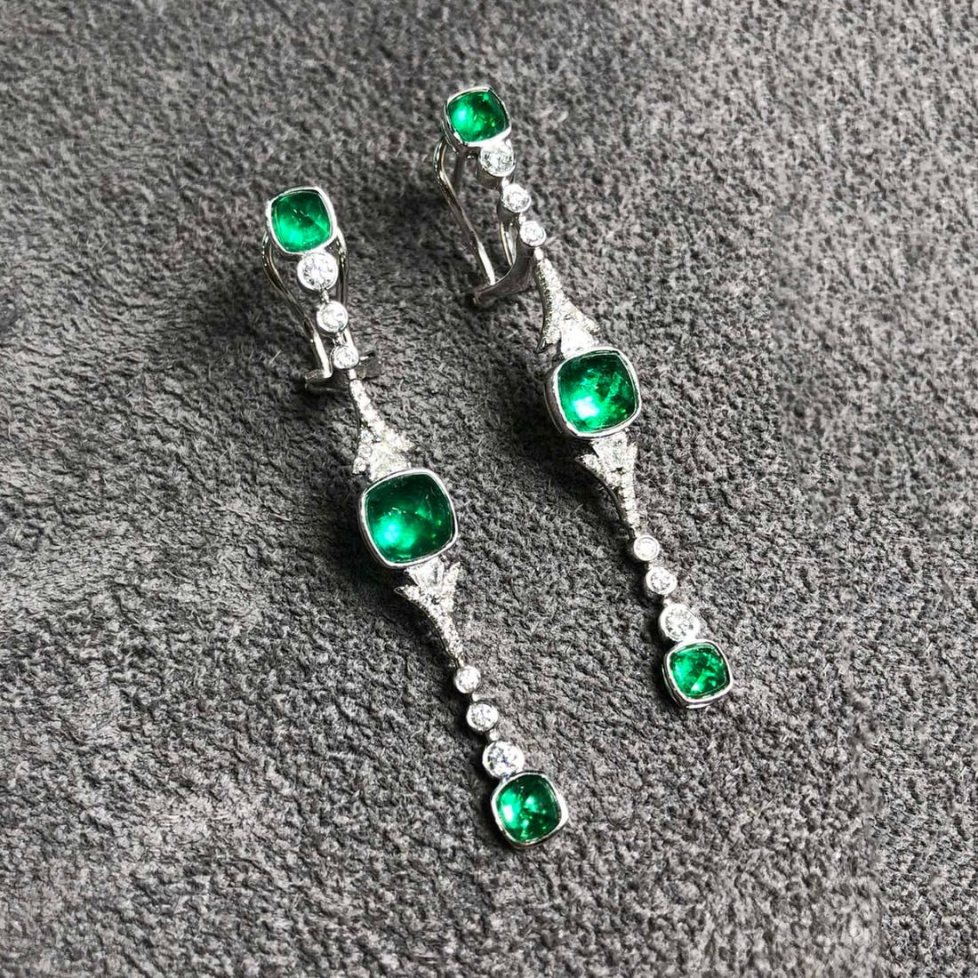 14K GOLD 4.27 CTW NATURAL EMERALD & DIAMOND EARRINGS (1 of 4)