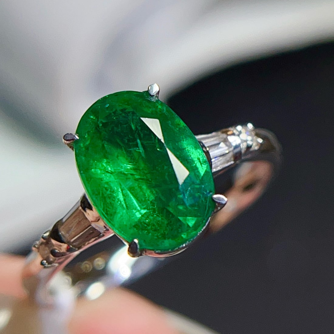 14k Gold 2.44 Ct Vivid Green Natural Emerald & Diamond Ring (1 of 6)