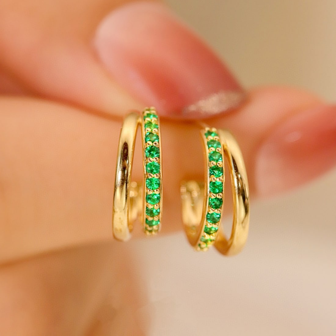 14k Gold 0.28 Ct Natural Emerald Earrings (1 of 7)