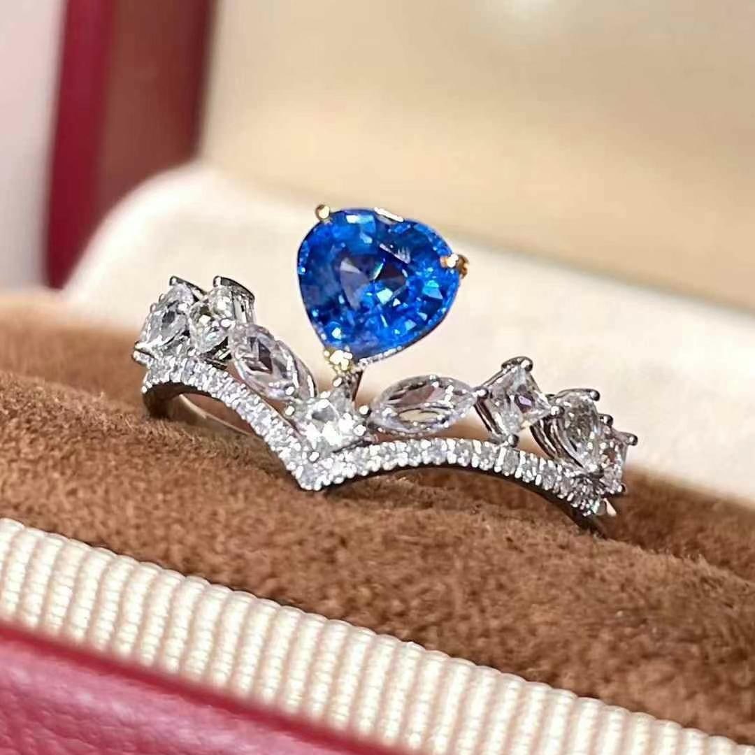 14k Gold 0.8 Ct Natural Spinel & Diamond & Sapphire Ring (1 of 7)