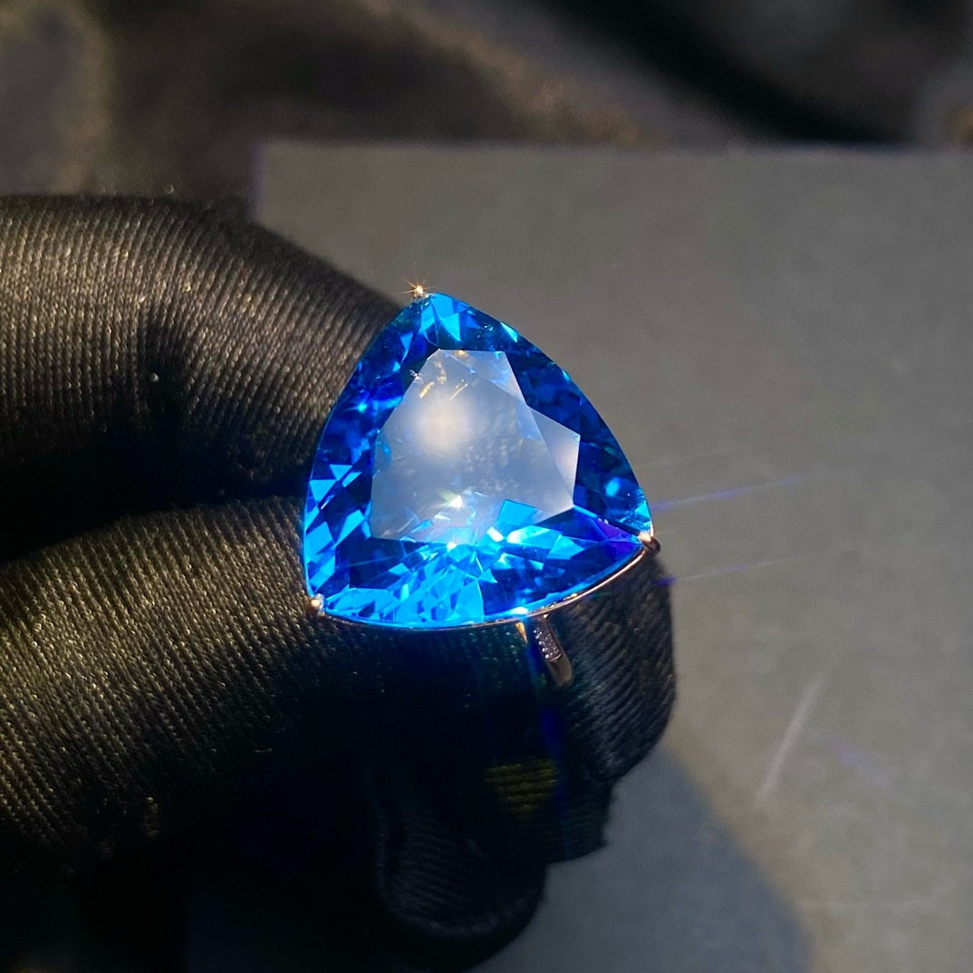 14k Gold 29.3 Ct Natural Topaz & Diamond Ring (1 of 7)