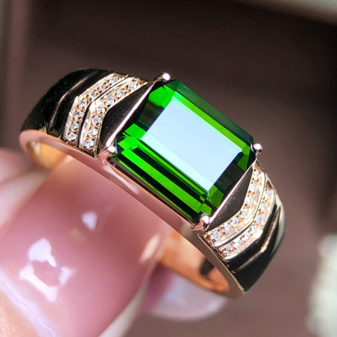 14k Gold 3.5 Ct Natural Tourmaline & Diamond Ring: Ref:230889042 // gold content:14k gold // ring size:8us // // main gemstone:tourmaline // shape:octagonal // carat weight:3. 5ct // color:green // treatment:natural // // adjacent gemstone 2 : diamond