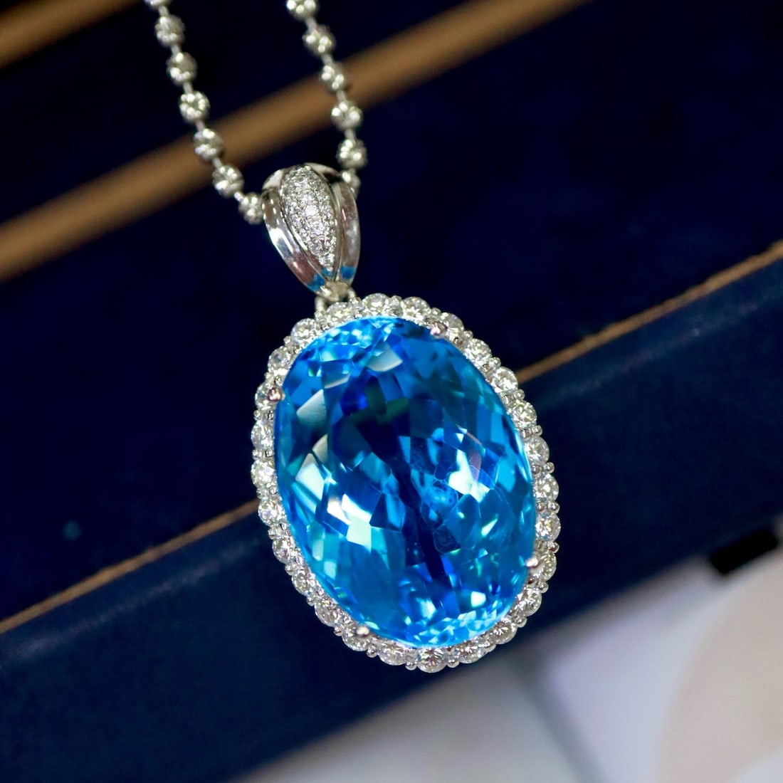 14k Gold 18.24 Ctw Natural Topaz & Diamond Pendant (1 of 7)