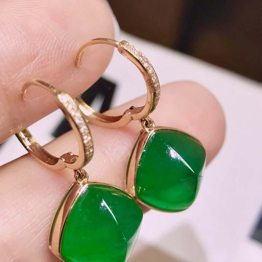 14k Gold 10.7 Ct Vivid Green Natural Emerald & Diamond Earrings - 3