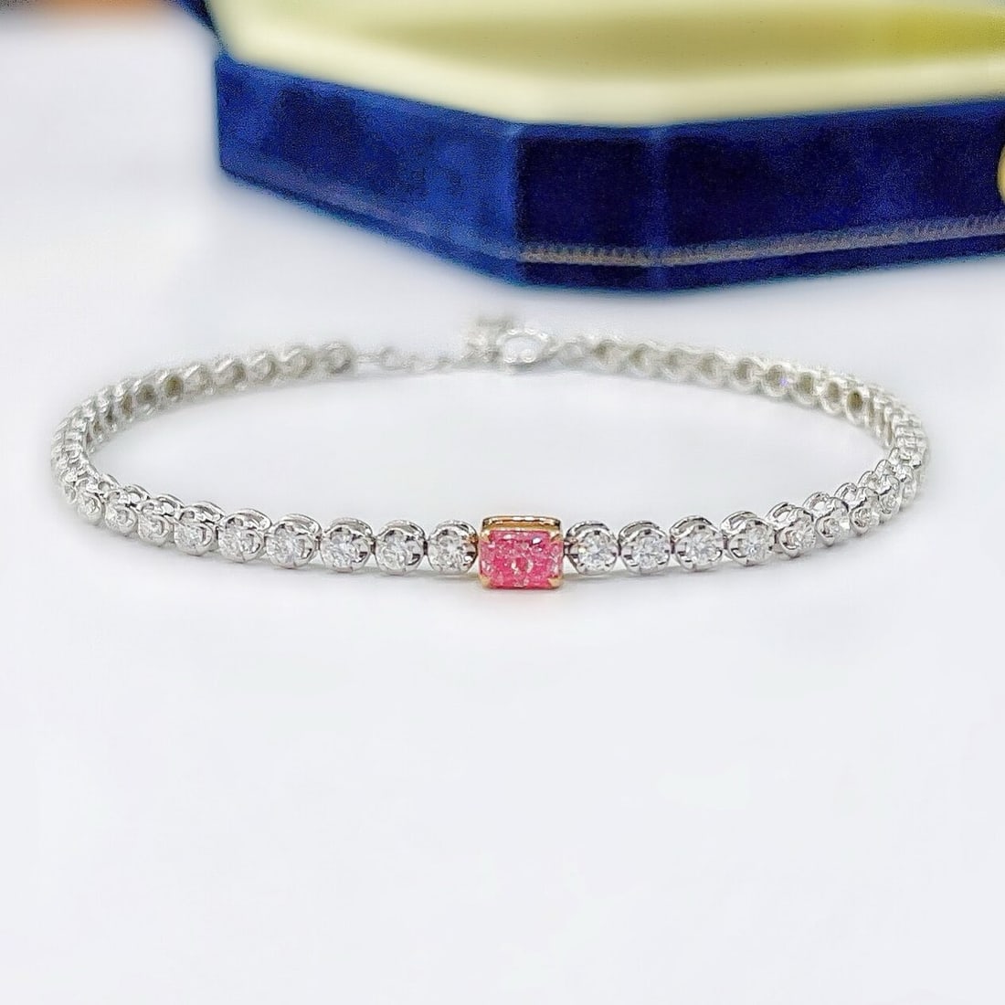 14k Gold 1.25 Ctw Natural Pink Diamond & Diamond Bracelet (1 of 5)