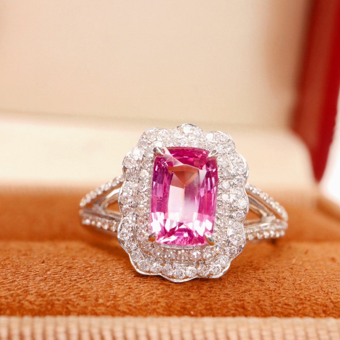 14K GOLD 2.22 CTW NATURAL SPINEL & DIAMOND RING: Ref:231082132 // Gold Content:14K Gold // Ring Size:7.25US // // Main Gemstone:Spinel // Shape:Cushion // Carat Weight:1.78ct // Color:Pink // Treatment:Natural // // Adjacent Gemstone 2 : Diamond //