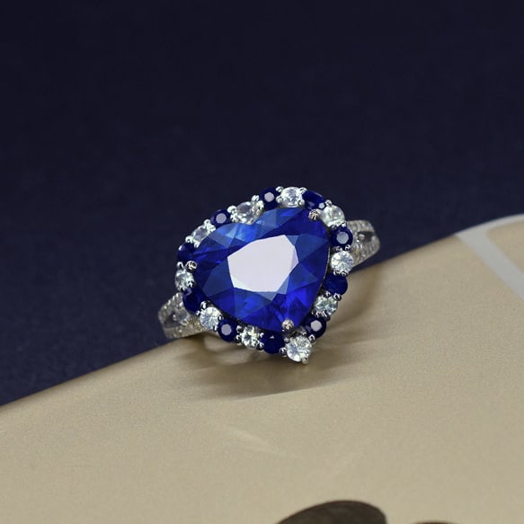 14k Gold 3.78 Ctw Natural Sapphire & Diamond Ring: Ref:231089023 // gold content:14k gold // ring size:7. 25us // // main gemstone:sapphire // shape:heart // carat weight:3. 70ct // color:blue // treatment:natural // // adjacent gemstone 2 :