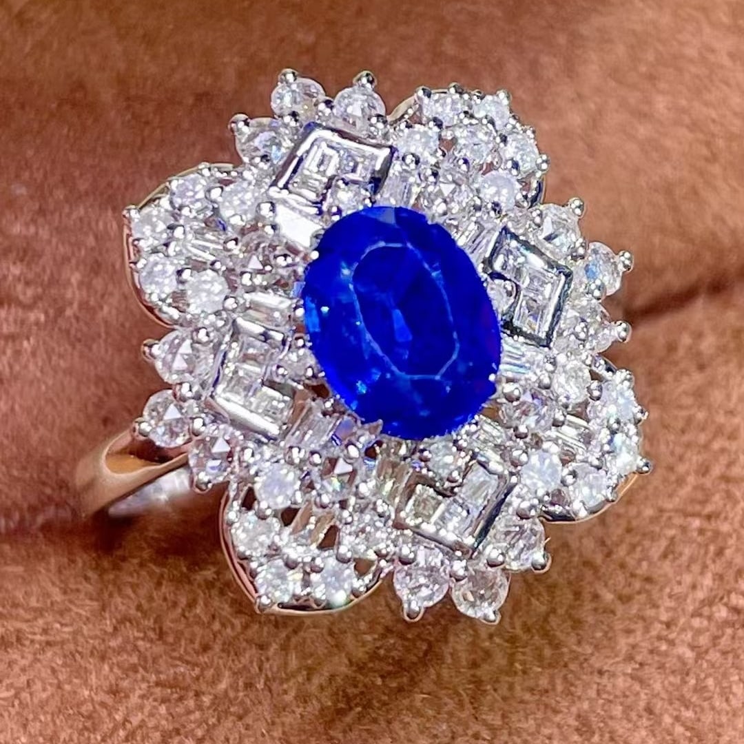 14k Gold 1.49 Ctw Natural Sapphire & Sapphire Ring: Ref:231089138 // gold content:14k gold // ring size:7. 25us // // main gemstone:sapphire // shape:oval // carat weight:1. 19ct // color:royal blue // treatment:natural // // adjacent gemstone 2 :