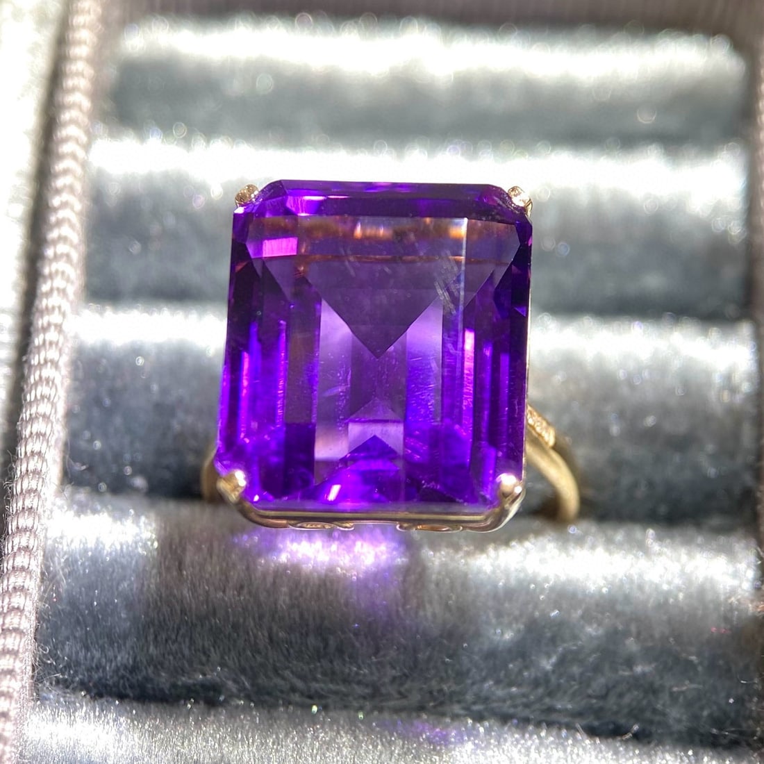 14k Gold 18.45 Ct Natural Amethyst & Diamond Ring - 2