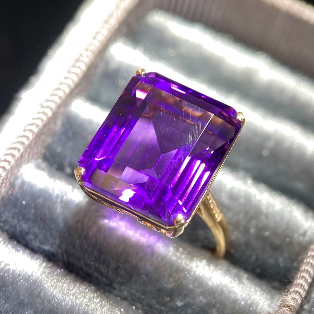 14k Gold 18.45 Ct Natural Amethyst & Diamond Ring - 4