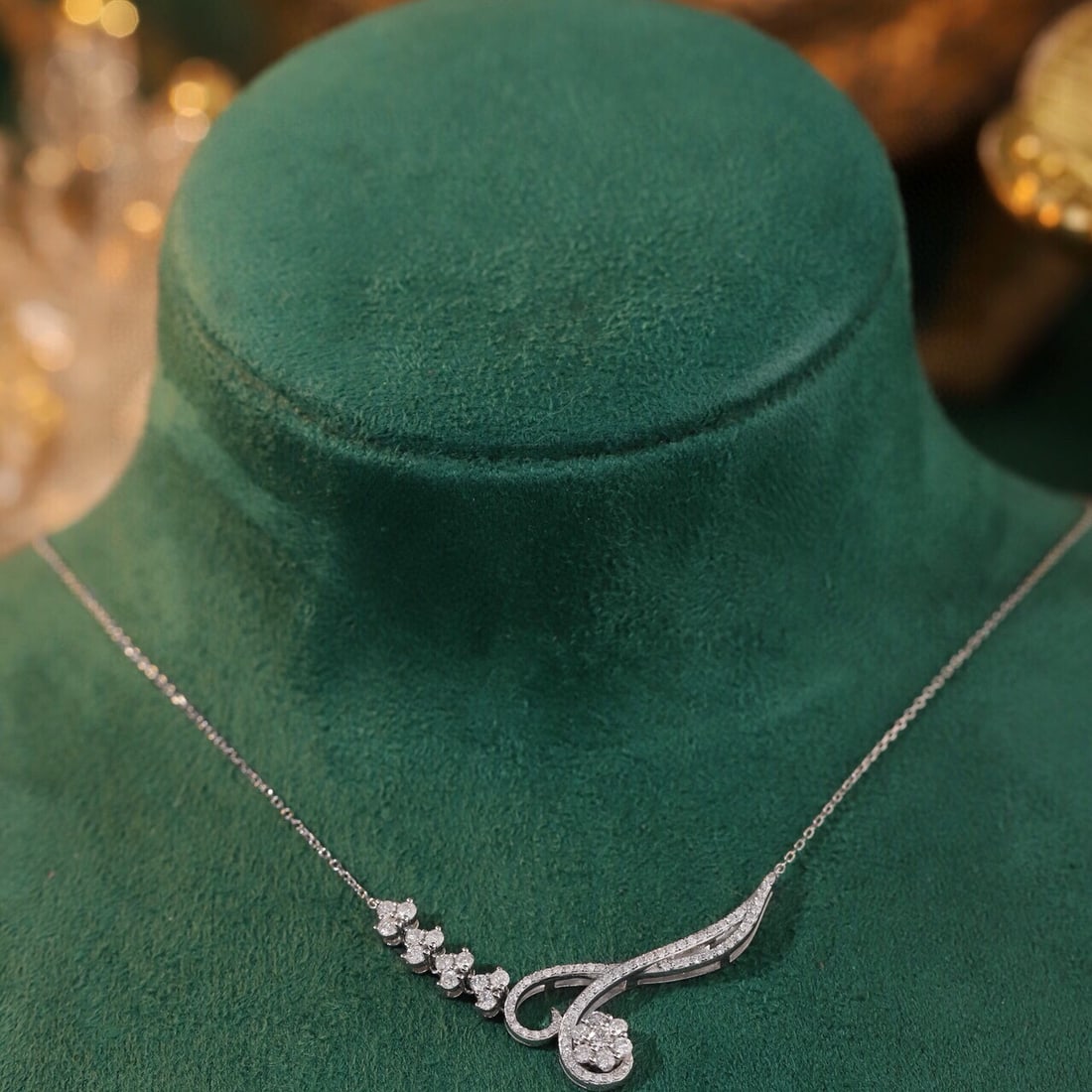 14k Gold 0.75 Ct Natural H Diamond Necklace: Ref:231089188 // gold content:14k gold // main gemstone:diamond // shape:round // carat weight:0. 75ct // clarity grade:vs-si // color:h // treatment:natural // cut grade:g // Condition: NewLow